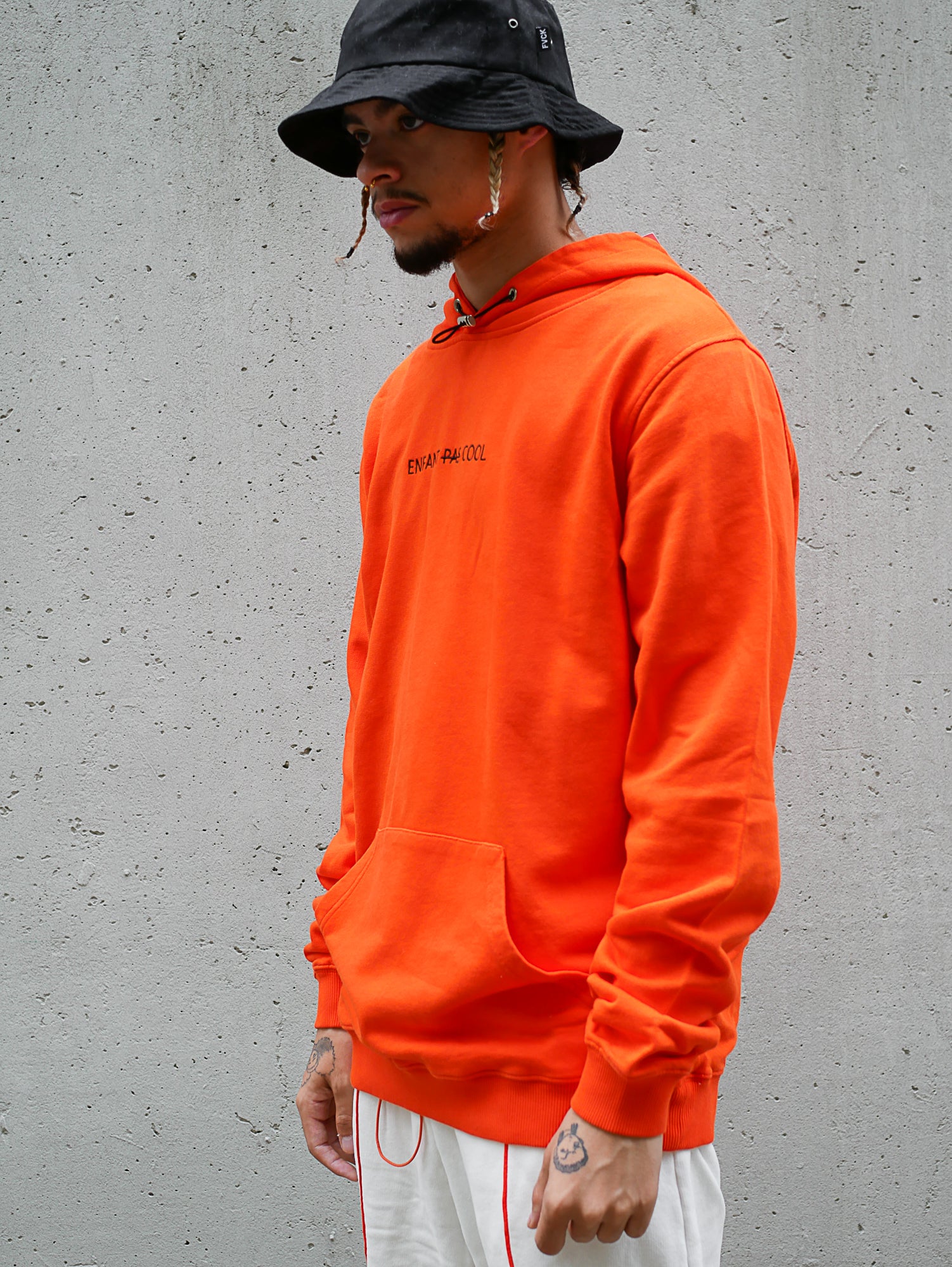 hoodie orange - cool - enfant pas cool - uncool kids - cool kids - forverycoolkids - fvck Paris -hoodie season - citadium - streetwear